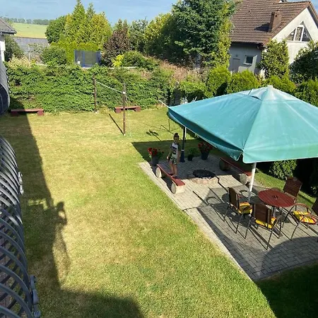 Dom Goscinny Zacisze Homestay *