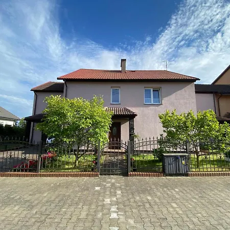 Dom Goscinny Zacisze Homestay *